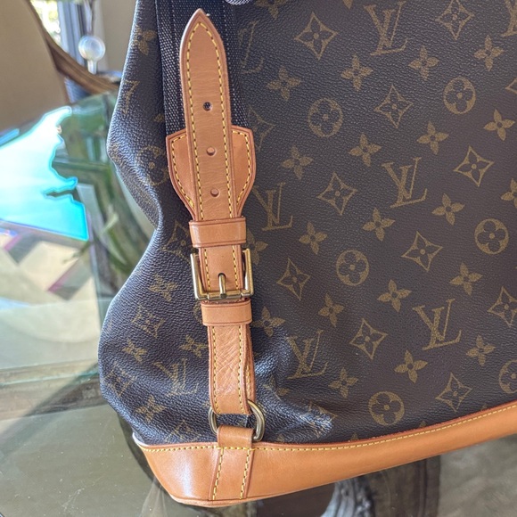 Louis Vuitton Montsouris Monogram Backpack. Includes organizational insert main image 11